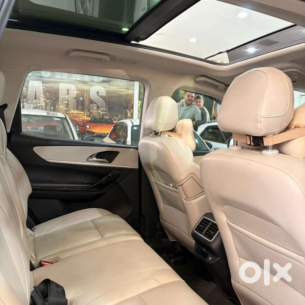 Mahindra Xuv700 2.2 Ax 7 Diesel At Luxury Pack Str, 2024, Diesel