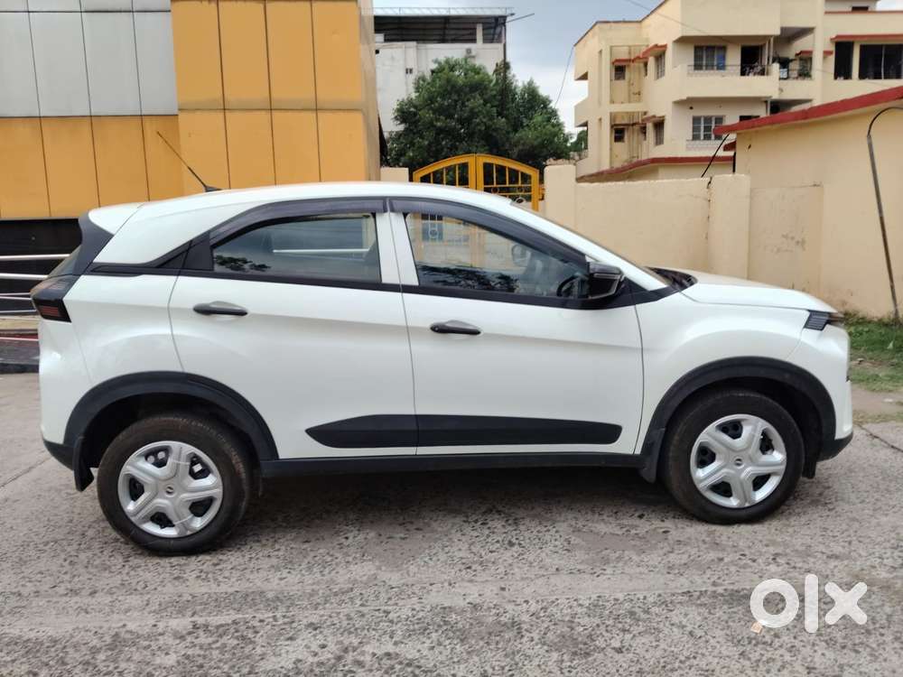 Tata Nexon 1.5 Revotorq Xz Plus Dual Tone, 2025, Diesel