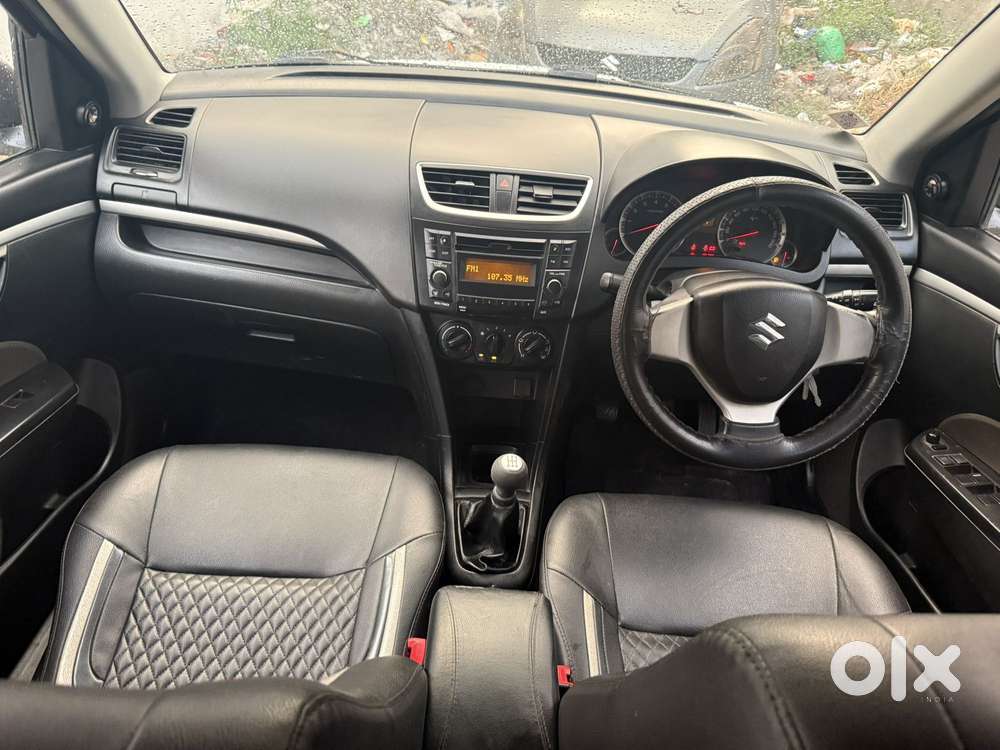 Maruti Suzuki Swift Vxi Optional, 2015, Petrol