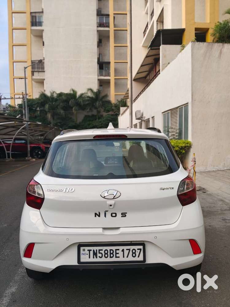 Hyundai Grand I10 Nios Sportz 1.2 At, 2021, Petrol