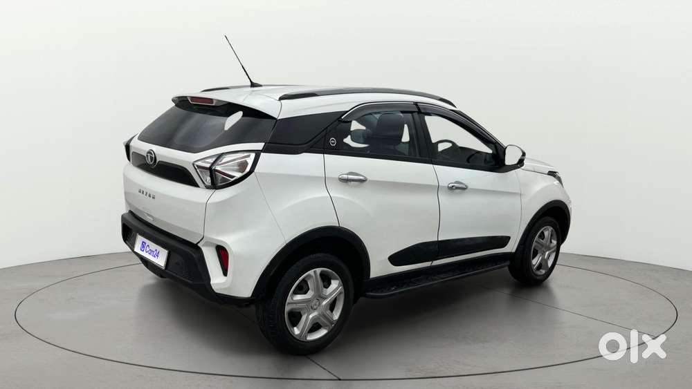 Tata Nexon 1.5 Revotorq XMA AMT (S), 2023, Petrol