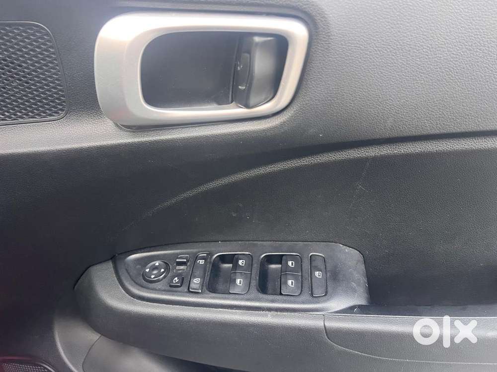 Hyundai Venue 1.0 Sx Turbo Imt, 2021, Petrol