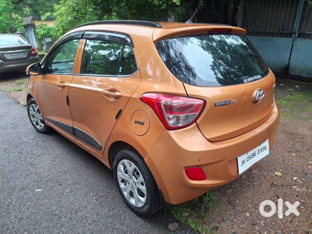 Hyundai Grand I10 Sportz 1.2 Kappa Vtvt, 2015, Petrol