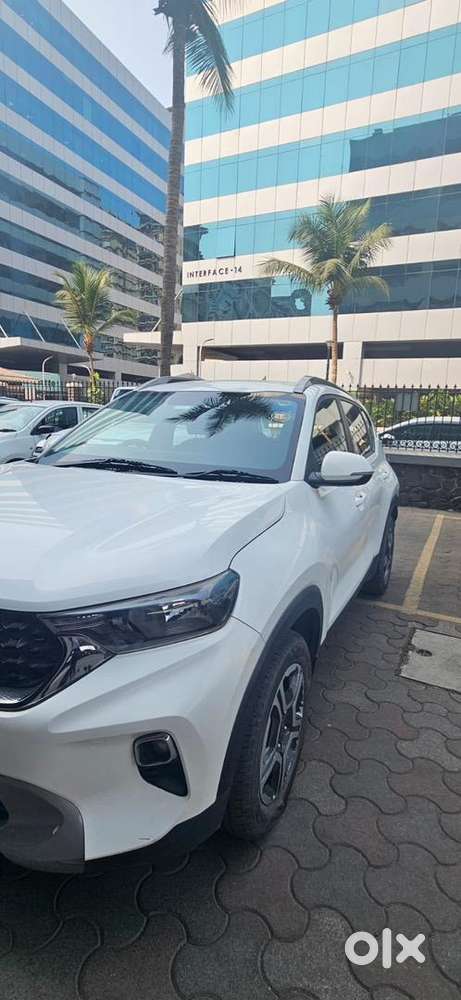 Kia Sonet 2021 Petrol Automatic For Sale – Excellent Condition!