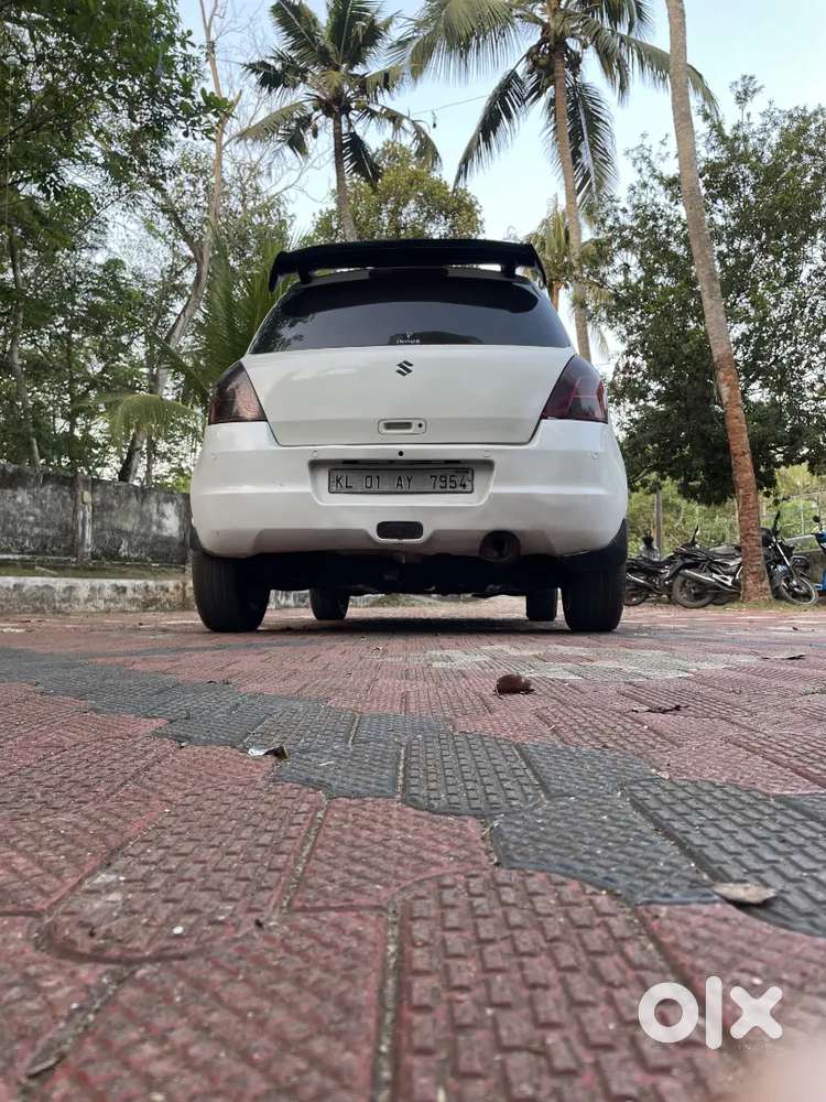Maruti Suzuki Swift 2010