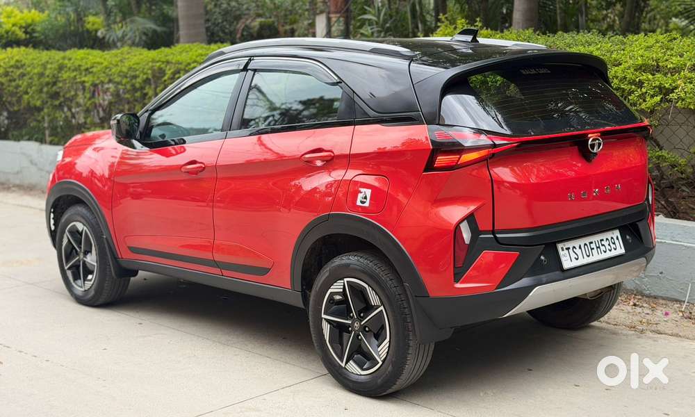 Tata Nexon Fearless Plus 1.2 Revotron Petrol 6 Mt, 2023, Petrol