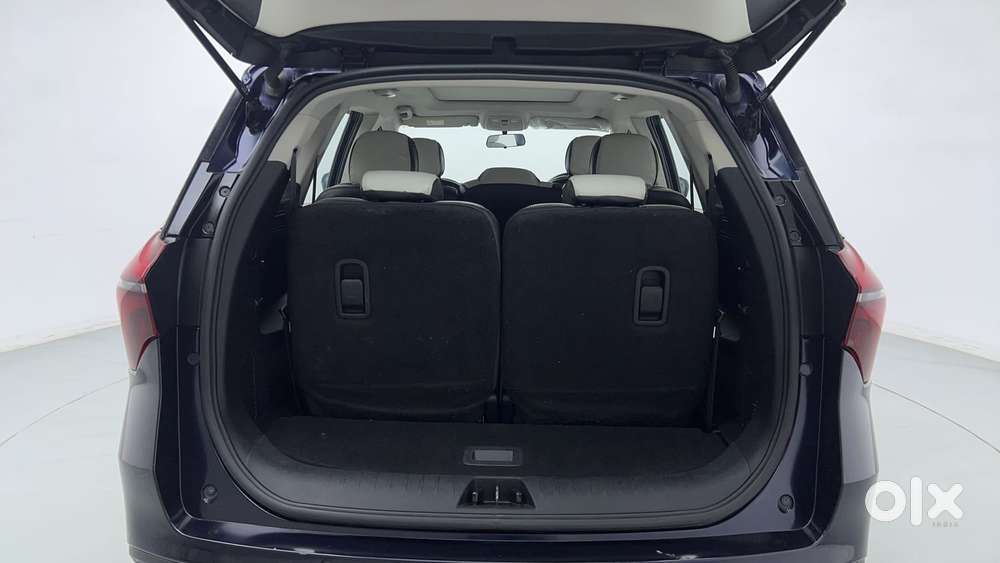 Mahindra Xuv700 2.2 Ax 5 Diesel At 7 Str, 2022, Diesel