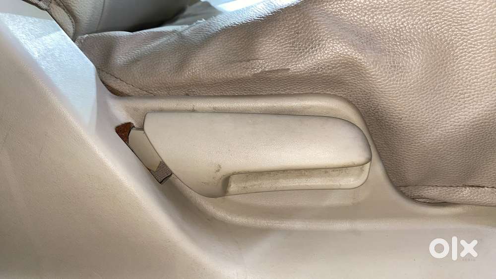 Maruti Suzuki Swift Dzire Vxi At, 2016, Petrol