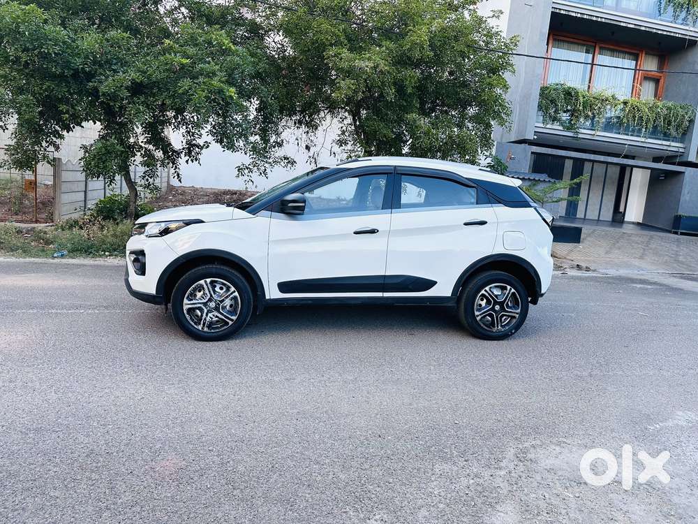 Tata Nexon 1.2 Revotron Xm (s), 2021, Petrol