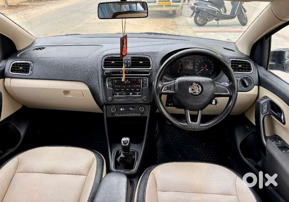 Skoda Rapid 1.0 Ambition Tsi, 2020, Petrol