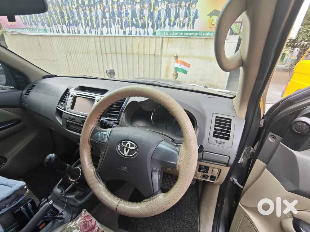 Toyota Fortuner 2012