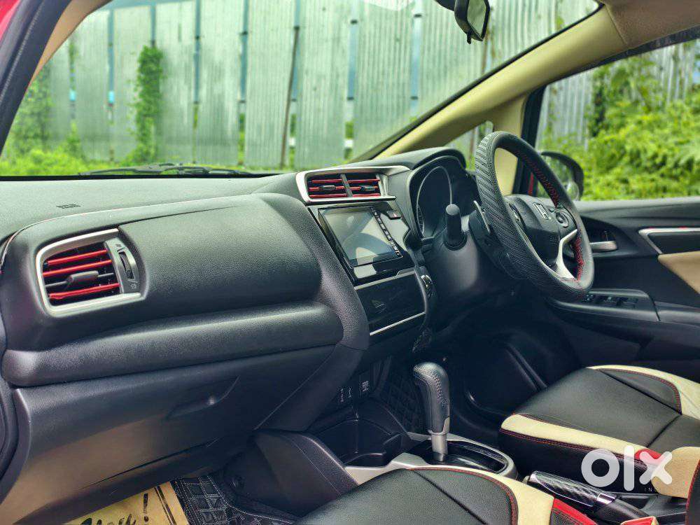 Honda Jazz V Automatic, 2018, Petrol