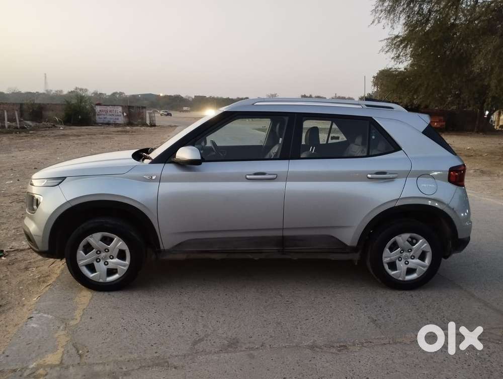 Hyundai Venue S, 2019, Petrol