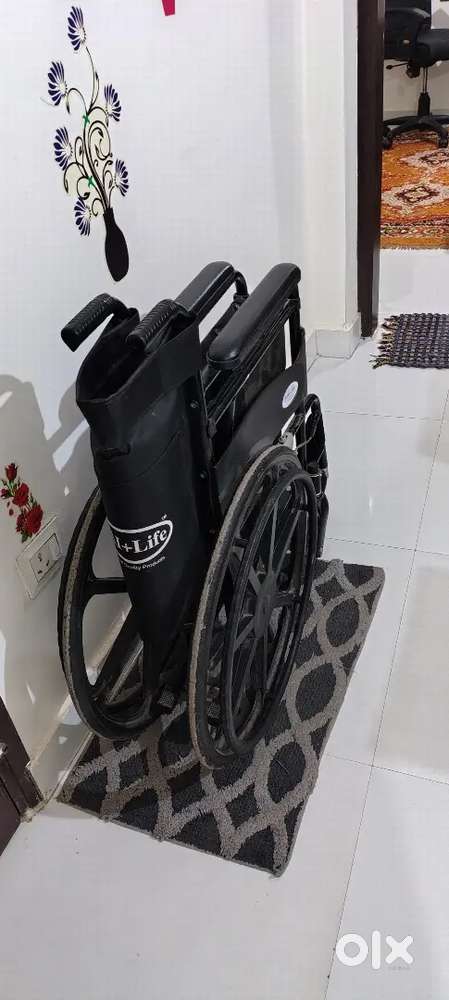 Wheels chair