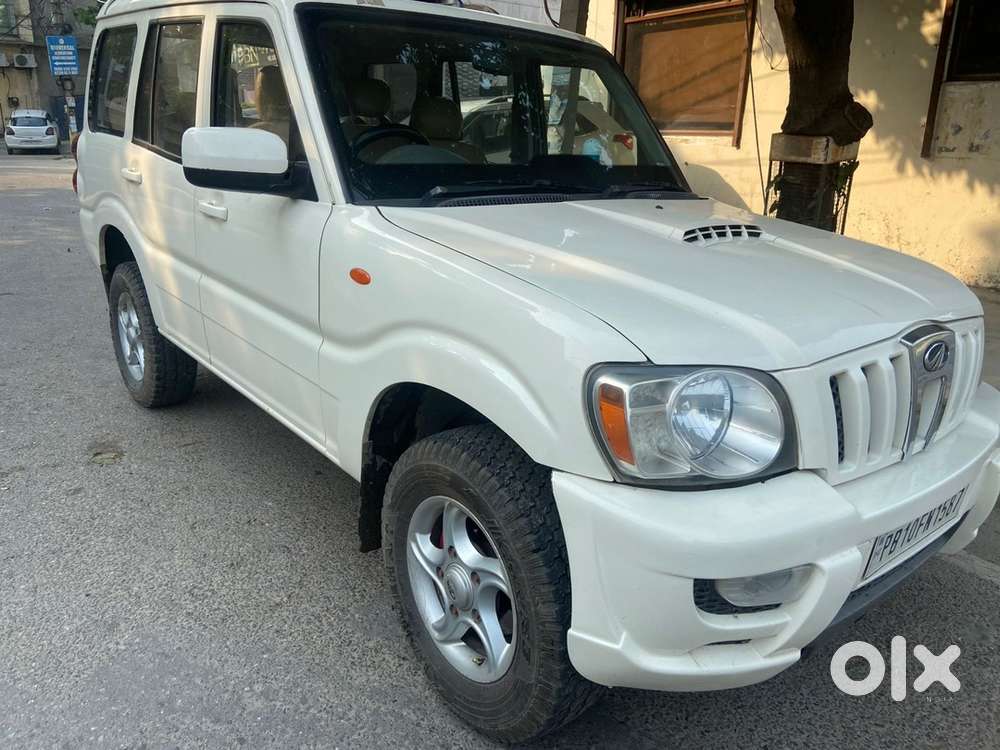 Mahindra Scorpio Diesel 2015
