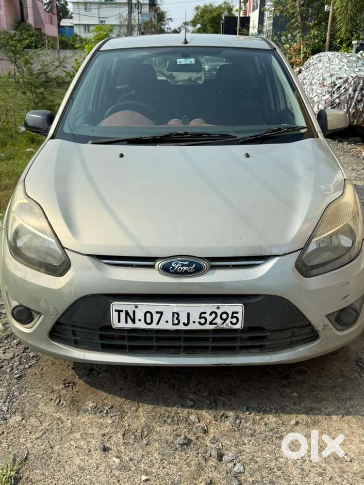 Ford Figo 2010 Petrol 69000 Km Driven
