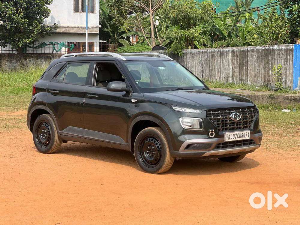 Hyundai Venue S 1.2 Petrol, 2020, Petrol