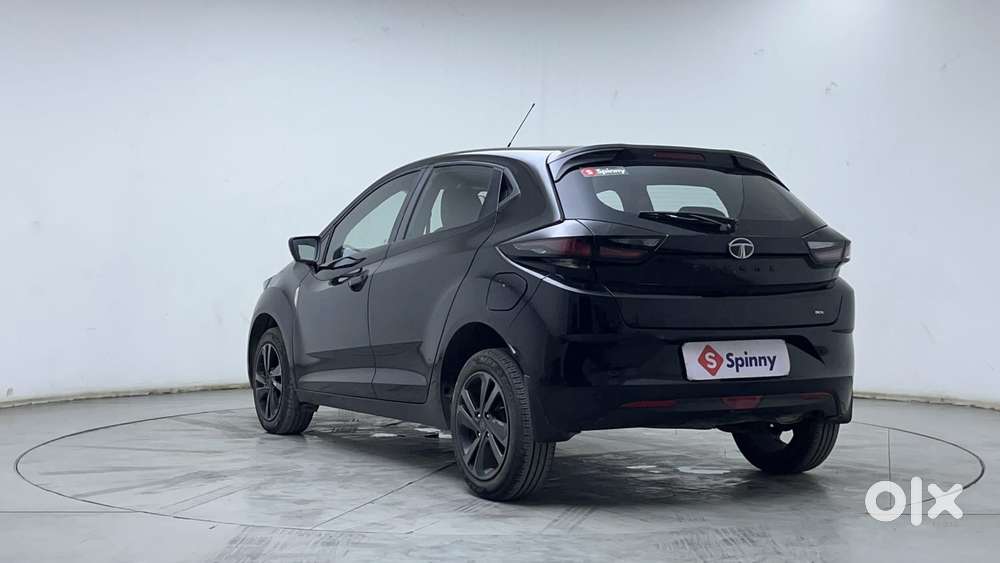 Tata Altroz 1.2 Xza Plus Dark Edition Dct, 2023, Petrol