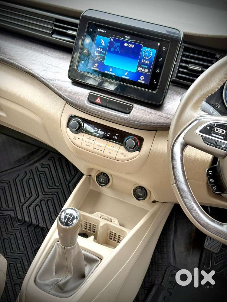 Toyota Rumion V Mt, 2024, Petrol