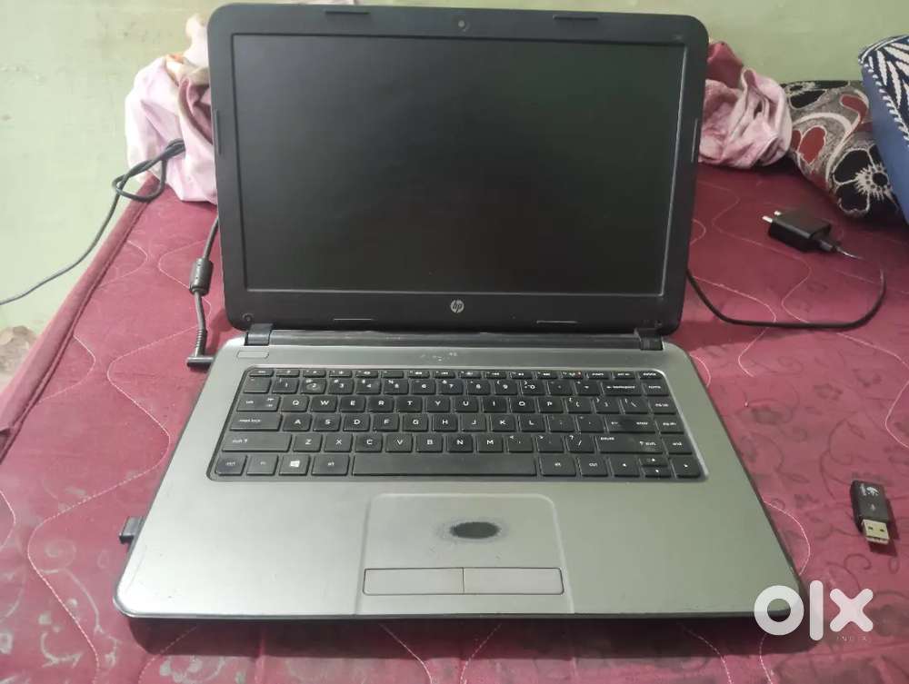 Laptop Hp 240 3 gen I3