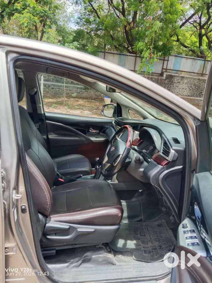 Toyota Innova Crysta [2020-ongoing] 2.4 Vx 7 Str, 2017, Diesel