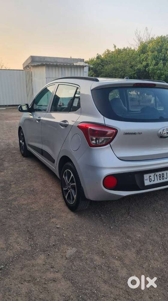 Hyundai Grand I10 Sportz (o) 1.2 At Vtvt, 2018, Petrol