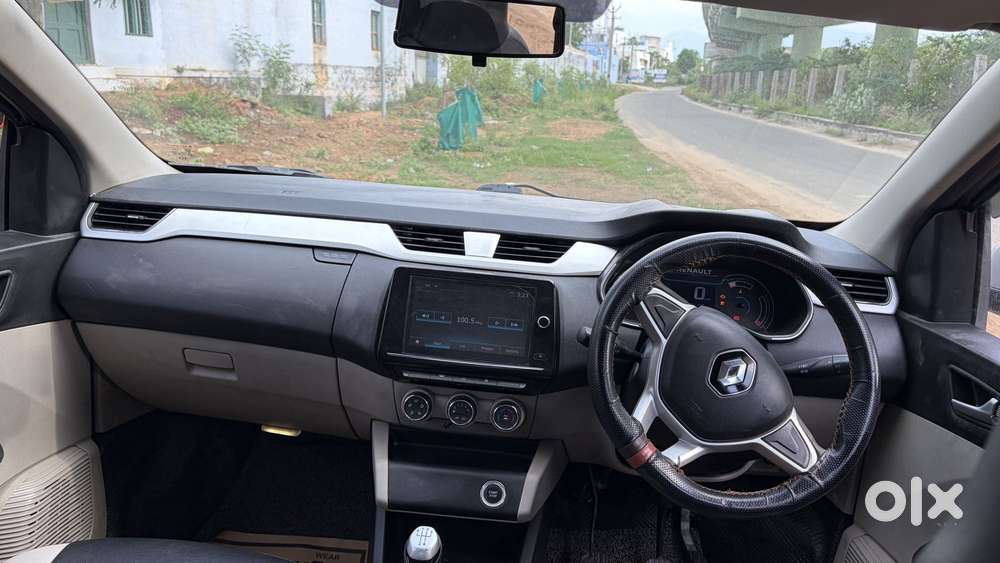 Renault Triber Rxz, 2019, Petrol