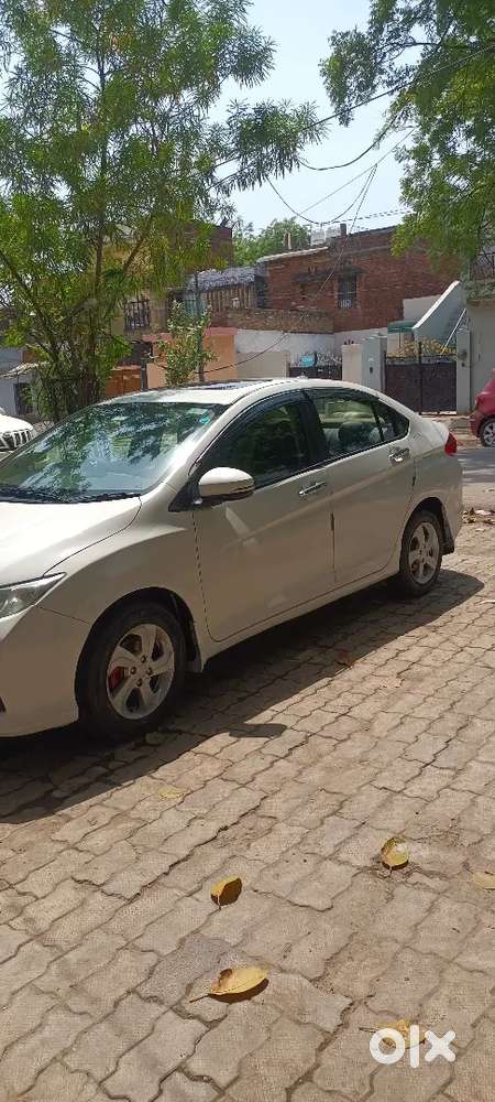 Honda City 2015 Full Top With Sunroof