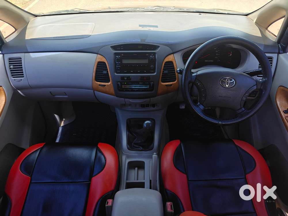 Toyota Innova 2.5 Vx 8 Seater Bs Iv, 2009, Diesel