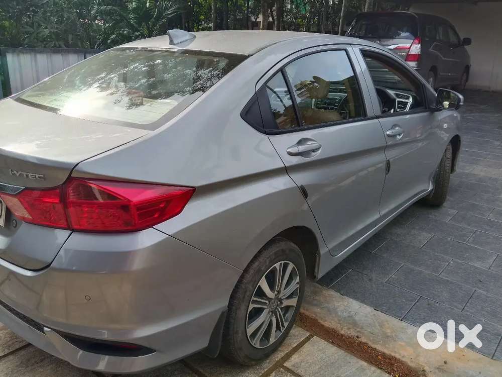 Lady Owned Honda City Sv Mt 1st Owner2021 Registered