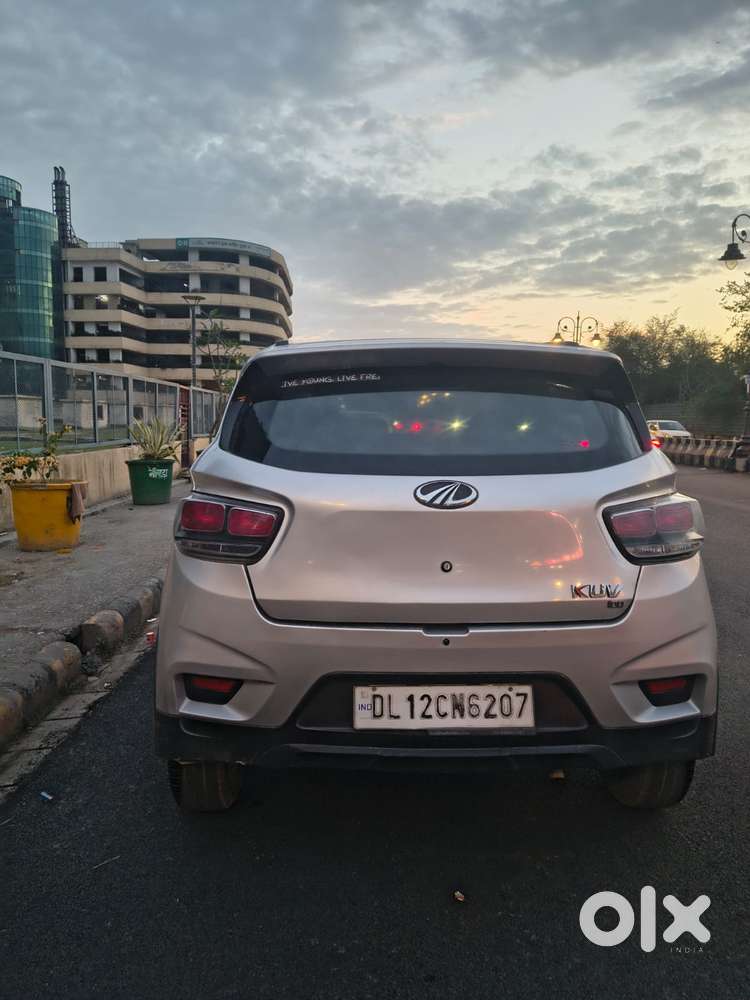 Mahindra Kuv 100