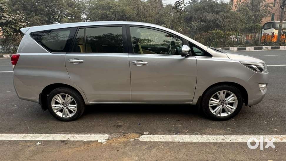 Toyota Innova Crysta 2.8 Gx At 7 Str, 2019, Petrol