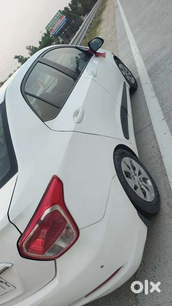 Hyundai Xcent Sx Option 2014