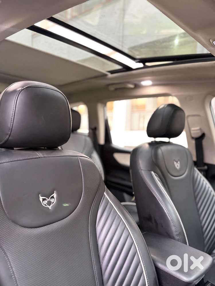 Mahindra Xuv700 2.2 Ax 5 Diesel Mt 7 Str, 2023, Diesel