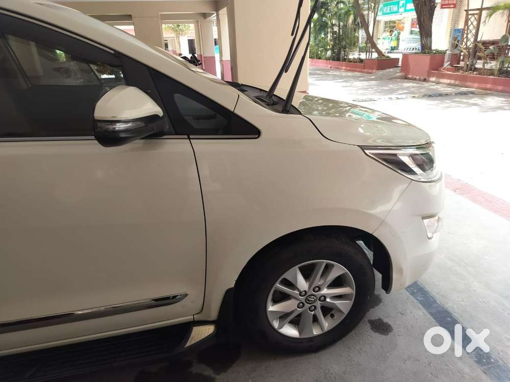 Toyota Innova Crysta 2018 Diesel 250000 Km Driven