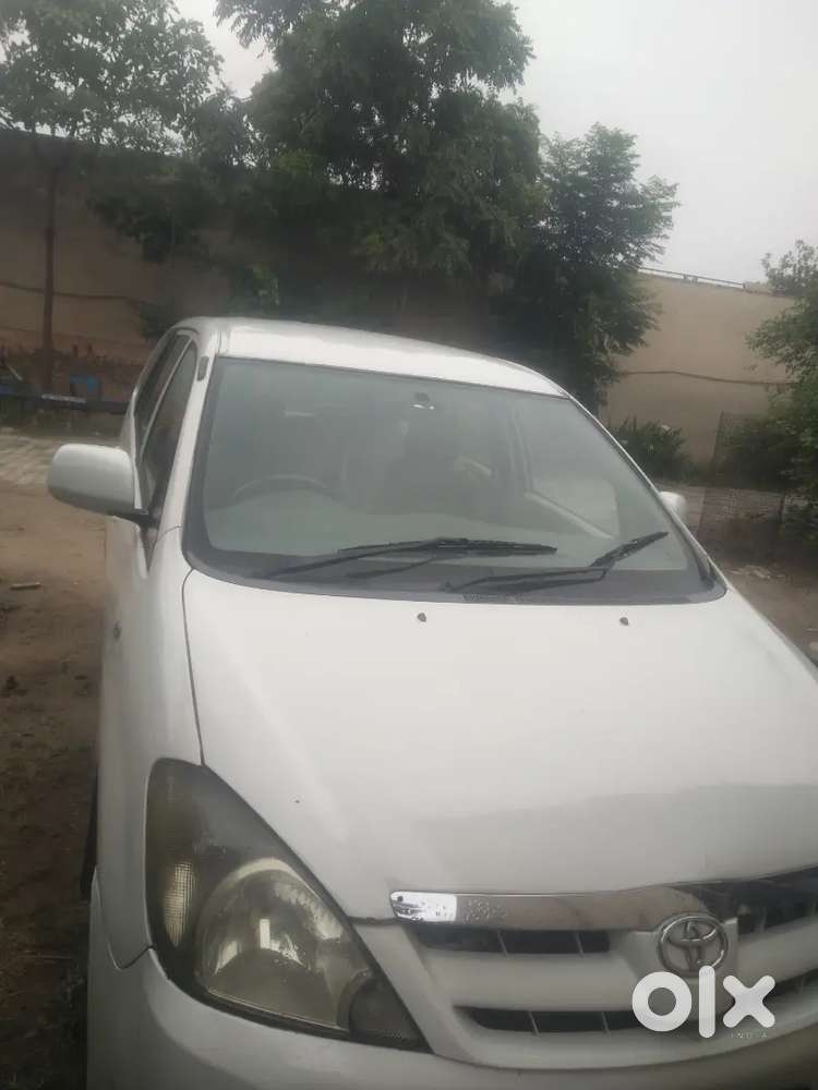 Toyota Innova 2007 Diesel 328000 Km Driven