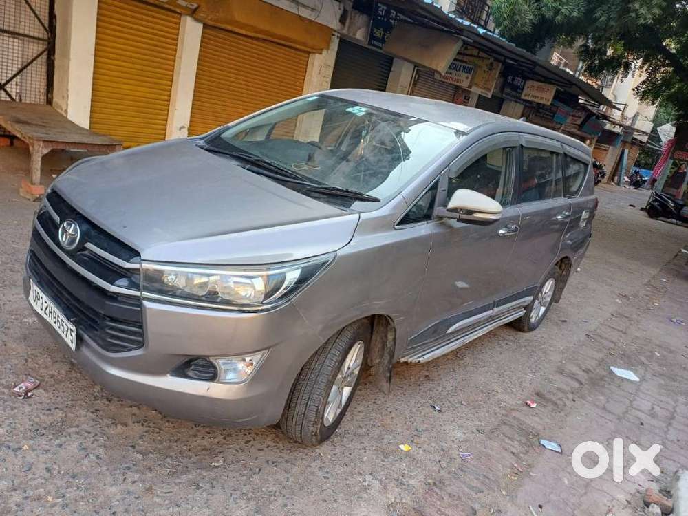 Toyota Innova Crysta 2.4 G Mt, 2017, Diesel