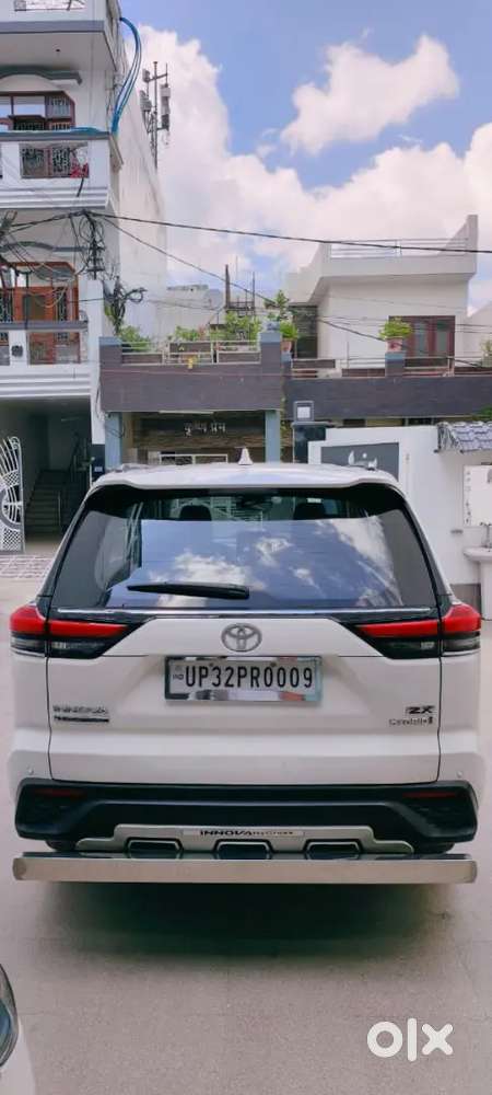 Toyota Innova Hycross 2024 Petrol 45000 Km Driven