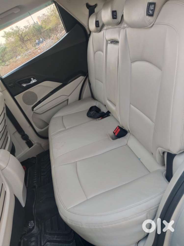 Mahindra Xuv300 W8 Option Diesel, 2023, Diesel