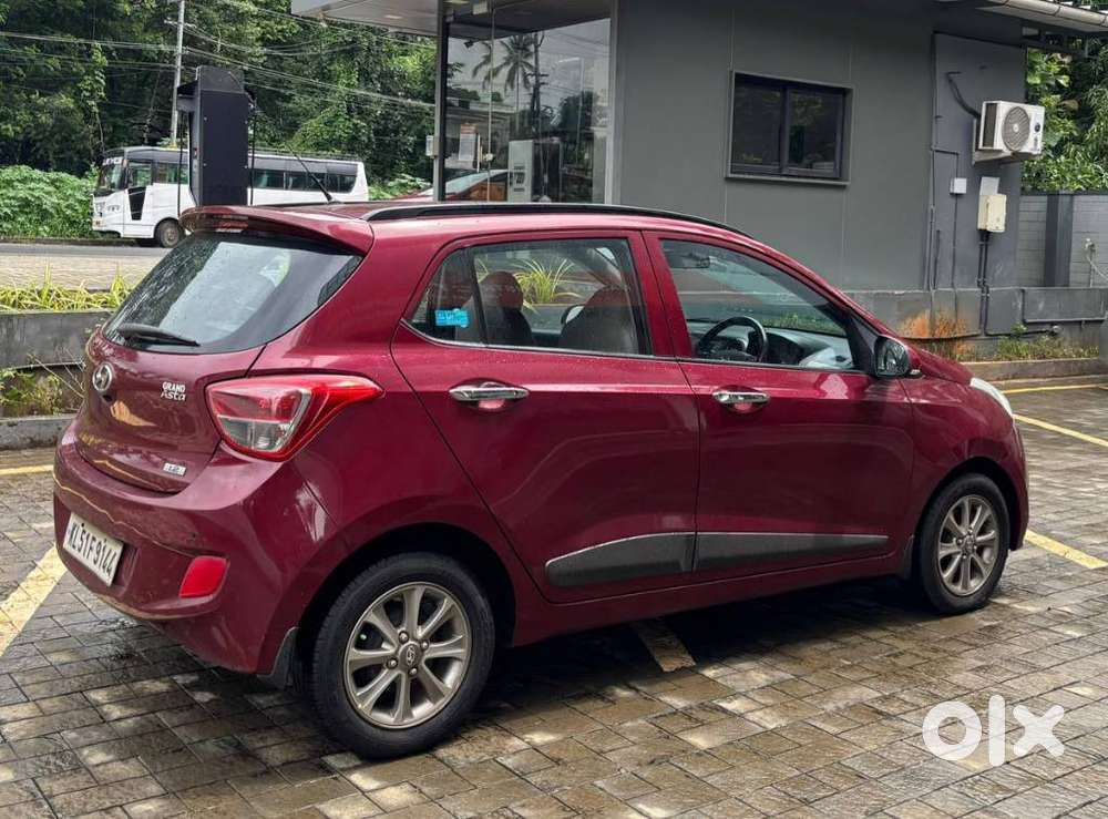 Hyundai Grand I10 Asta 1.1 Crdi (o), 2015, Petrol