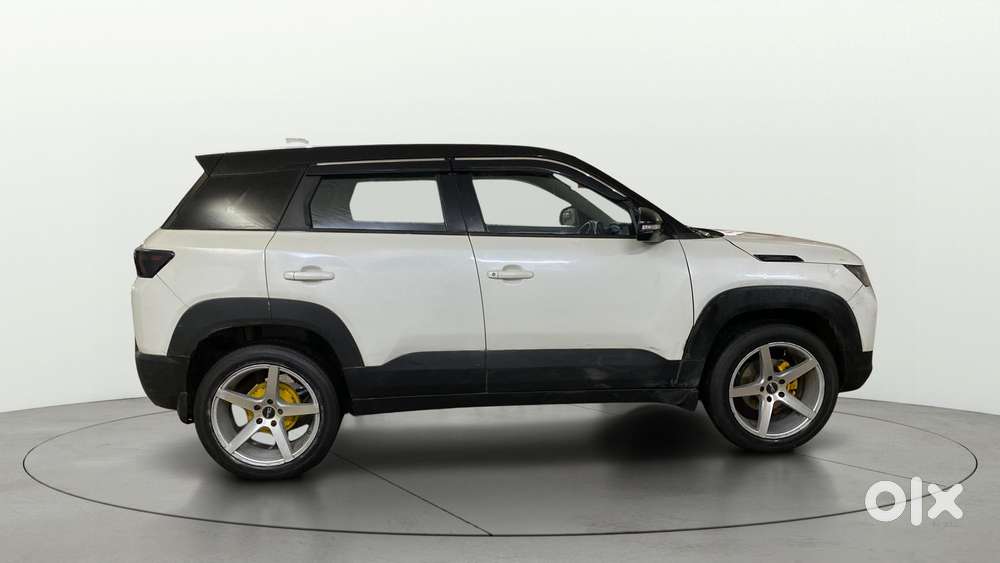 Maruti Suzuki Vitara Brezza 1.5 Vxi At, 2023, Petrol