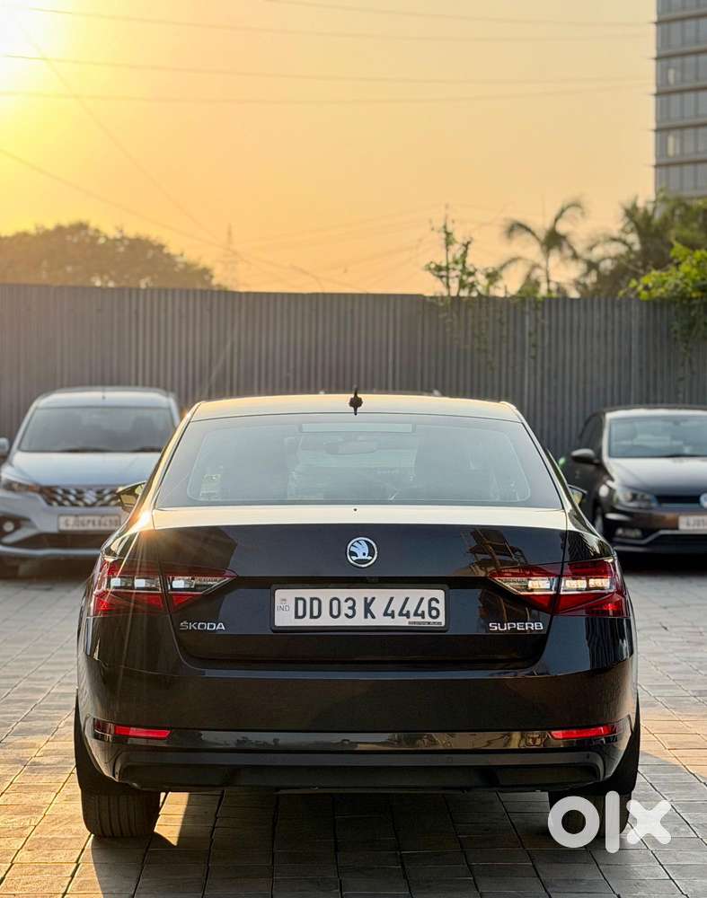 Skoda Superb 2.0 L&k Tsi At, 2019, Petrol