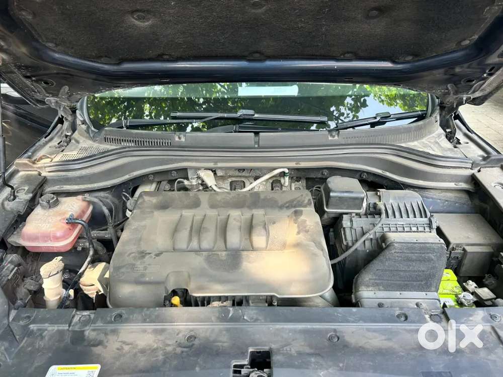 Mahindra Xuv700 2022 Diesel Well Maintained