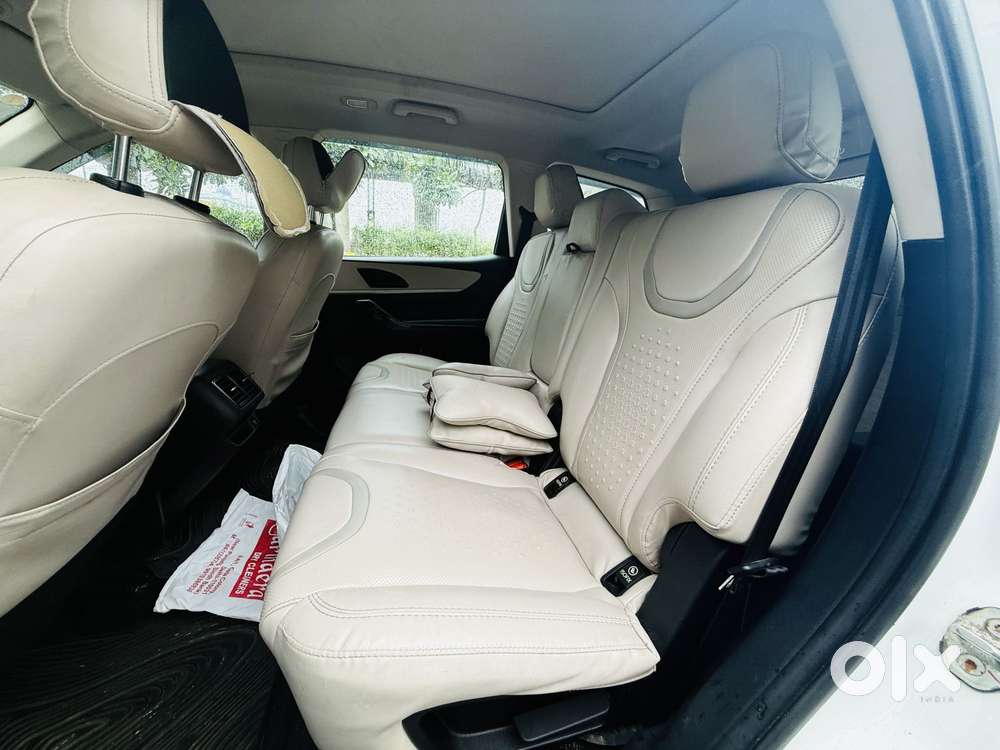 Mahindra Xuv700 2.2 Ax 7 Diesel Mt Str, 2022, Diesel