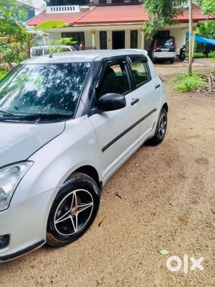 Maruti Suzuki Swift 2009 Petrol