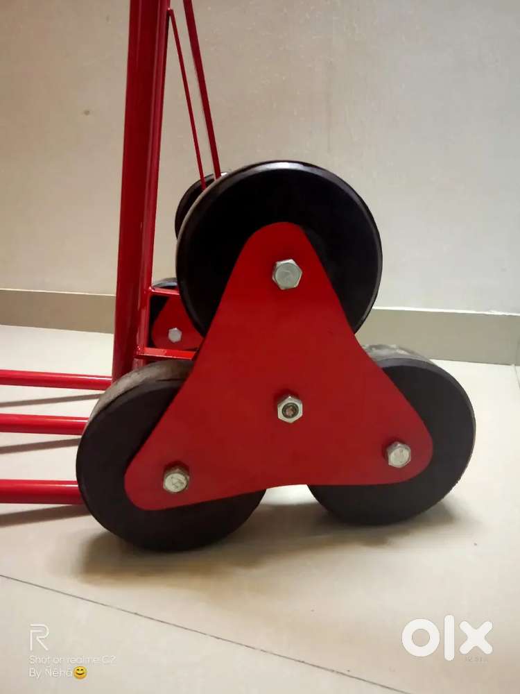Heavy-Duty Stair Climbing Trolley with 6-Wheel Design