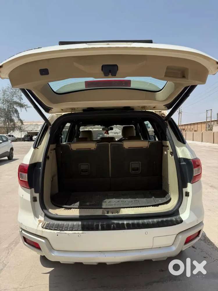 Ford Endeavour Titanium 2017