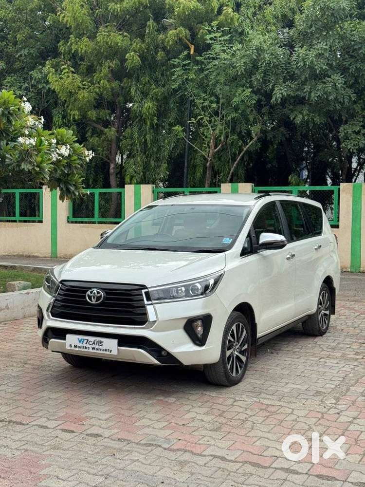 Toyota Innova Crysta 2.8 Zx At 7 Seater, 2021, Diesel