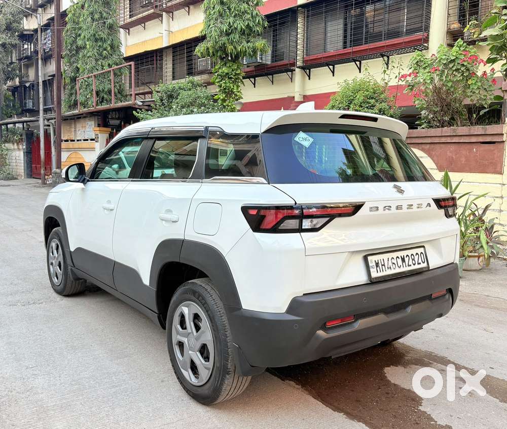 Maruti Suzuki Brezza 1.5 Vxi Cng, 2023, Cng & Hybrids