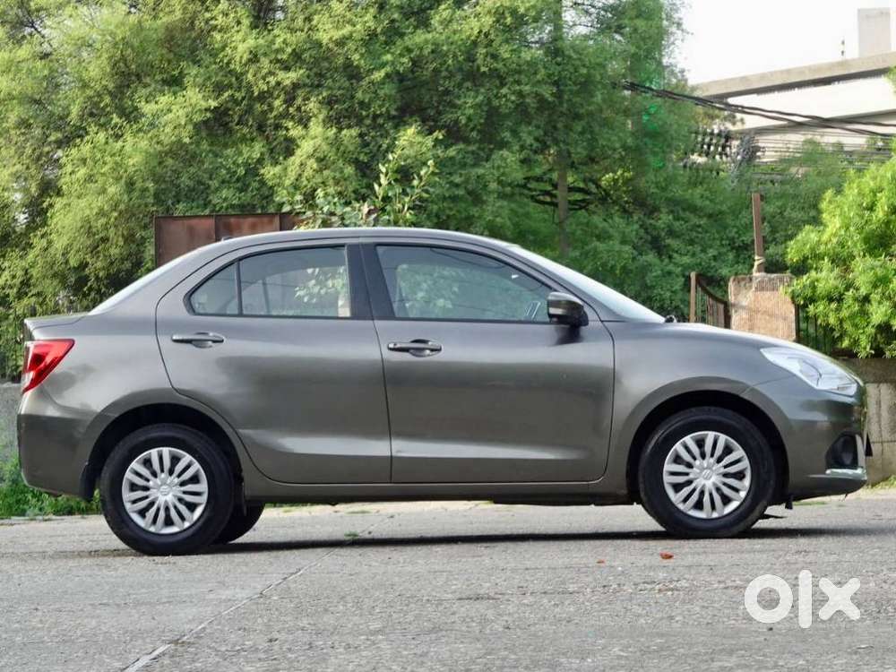Maruti Suzuki Dzire 1.2 Vxi Amt, 2022, Petrol